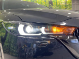 【LEDヘッドライト】悪天候や夜間走行時も良好な視界を確保し安心して運転できる高輝度LEDヘッドライトを装備!点灯速度が早く、消費電力も抑えられています。
