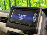 【メーカー純正ナビ】インテリアに溶け込むスタイリッシュな「専用設計」メーカーナビを装備♪視認性や操作性など基本性能にも優れ、より上質なカーライフをお楽しみいただけます。