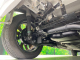 お車を安心してお乗りいただく為には、足回りの定期点検が欠かせません。サービスサポート(有償保証)では無料点検もご提供しており、安心のカーライフをお過ごしいただけるサポート体制が整っています。