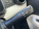 スムーズな操作感で、安全な車線変更をサポートします。視認性の高いデザインで、夜間走行時でも安心です。
