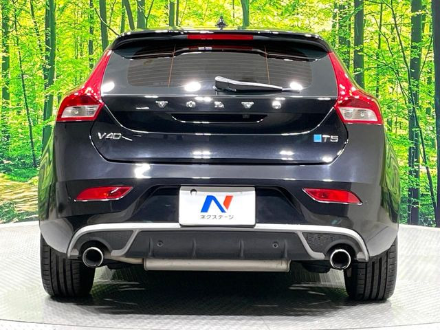 ボルボ V40 T5 Rデザイン の中古車詳細 (117,280km, ブラック