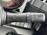 【オートライト(AUTO)】外の明るさをシステムが感知して、自動でヘッドライトが点灯します。ヘッドライトをつけ忘れを防ぐ便利機能です。