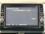 多彩なオーディオ機能を備え、お好みの音楽を快適に楽しめます。Bluetooth接続も可能で、スマートフォンとの連携も簡単です。