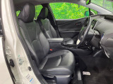 運転席シート廻りは使用感も少なく、良好な状態となっています。丁寧に使われていたことがよくわかりますね。