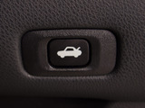 レーダークルーズコントロール  ミリ波レーダーと単眼カメラで先行車を認識し、車速に応じた車間距離を保ちながら追従走行を支援します。