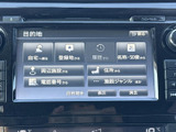 使いやすいインターフェースで、スムーズな操作が可能。目的地設定も簡単で、運転中でも安全に利用できます。