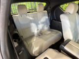 座席部分をコンパクトに収納でき、広大な荷室スペースとしてお使いいただけます!乗車人数や荷物の量など利用シーンに合わせて3列目を有効活用でき、とっても便利♪