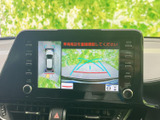 バックカメラ表示など、安全運転をサポートする機能が搭載されています。駐車時にも安心です。