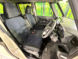 運転席シート廻りは使用感も少なく、良好な状態となっています。丁寧に使われていたことがよくわかりますね。