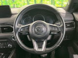 【純正革巻きステアリング】上質な革を使用することで、手にしっかり馴染みとても運転しやすいハンドルです♪