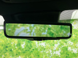 駐車時や後退時に周囲の状況を把握しやすく、安全運転をサポートするバックモニターです。狭い駐車場でも安心して運転できます。