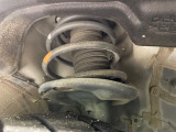 お車を安心してお乗りいただく為には、足回りの定期点検が欠かせません。サービスサポート(有償保証)では無料点検もご提供しており、安心のカーライフをお過ごしいただけるサポート体制が整っています。