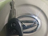【キーレス】少し離れた場所からでもボタン一つでドアの開錠・施錠ができるのでとっても便利!ドアの鍵穴周りに傷をつけることもありません♪