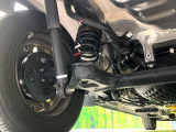 お車を安心してお乗りいただく為には、足回りの定期点検が欠かせません。サービスサポート(有償保証)では無料点検もご提供しており、安心のカーライフをお過ごしいただけるサポート体制が整っています。