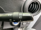 操作感も良好なウインカーレバーです。スムーズな操作で、安全な車内での運転をサポートします。