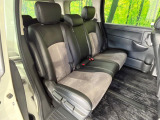 運転席シート廻りは使用感も少なく、良好な状態となっています。前オーナー様が丁寧に使っていたことがよくわかりますね。