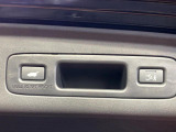 【パワーバックドア】スマートキーや運転席のボタンを押すだけでリアゲートが自動で開閉します!荷物を持っている時や、高い位置にあるバックドアを閉める際に便利な機能です♪