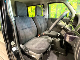 運転席シート廻りは使用感も少なく、良好な状態となっています。丁寧に使われていたことがよくわかりますね。