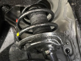 お車を安心してお乗りいただく為には、足回りの定期点検が欠かせません。サービスサポート(有償保証)では無料点検もご提供しており、安心のカーライフをお過ごしいただけるサポート体制が整っています。