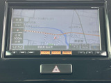 鮮明な地図表示で、スムーズなナビゲーションをサポート。安心して目的地へ向かうことができます。