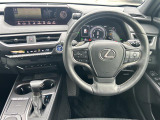 UX 250h バージョンC 本革シート 修復歴無し