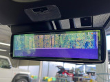 【デジタルインナーミラー】後席の大きな荷物や同乗者で後方が確認しづらい時でも安心!カメラが撮影した車両後方の映像をルームミラー内に表示。クリアな視界で状況の確認が可能です!