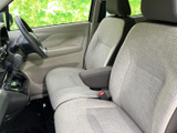 運転しやすい視界と、操作しやすい配置が魅力。日常の運転から長距離ドライブまで、快適なドライビングをサポートします。