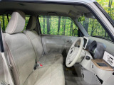 運転席シート廻りは使用感も少なく、良好な状態となっています。丁寧に使われていたことがよくわかりますね。