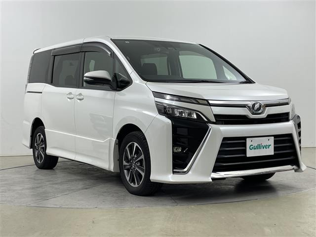 ヴォクシー 2.0 ZS 4WD 修復歴無し