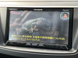 停車時に映像を楽しめるTV画面を搭載。お子様連れのご家族にもおすすめです。