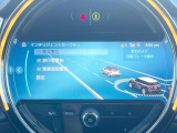 ●インテリジェントセーフティ:「衝突回避・被害軽減ブレーキ」「前車接近警告機能」を機能させるドライバー支援システム【ドライビング・アシスト】が装備されております!
