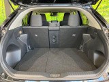 普段のお買い物や通勤、送迎等に十分な荷室スペースを確保しております。セカンドシートを倒すと、大きな荷物の積載も可能です♪