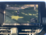 停車時にテレビを視聴可能。移動時間も有意義に活用できます。エンターテイメント機能で、快適なひとときを過ごしましょう。