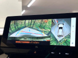 【パノラミックビューモニター】専用のカメラにより、上から見下ろしたような視点で360度クルマの周囲を確認することができます☆死角部分も確認しやすく、狭い場所での切り返しや駐車もスムーズに行えます。