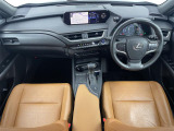 UX 250h バージョンL 本革シート 修復歴無し