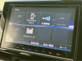 多彩な音源に対応し、お好みの音楽を高品質で楽しめます。充実のオーディオ機能で、ドライブの時間を豊かに彩ります。