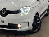 ●LEDヘッドライト:夜間走行時も良好な視界を確保し安心して運転できる高輝度LEDヘッドライトを装備!点灯速度が早く、消費電力も抑えられています。