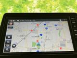 スムーズな操作で、目的地を簡単に見つけることができます。最新の地図データで、安全運転をサポートし、新しい場所への冒険心をくすぐります。