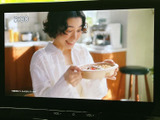 停車時に、お好みの映像コンテンツを楽しめます。ご家族や友人と一緒に、快適な時間をお過ごしください。