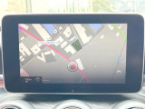 ●純正ナビ:一体感のあるナビは、高級感ある車内を演出してくれます。オーディオ機能も充実しておりますので、運転もより楽しめます♪