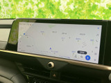 鮮明な地図表示で、スムーズなナビゲーションをサポートします。目的地までのルートを分かりやすく表示し、安全運転を後押しします。