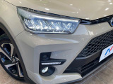 【シーケンシャルターンランプ付きLEDヘッドライト】人気の『流れるウィンカー』付きのLEDヘッドライトを装備♪高級感はもちろん、点灯時は存在感たっぷりで他車からも認識されやすく安心です。