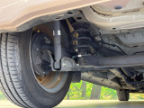 お車を安心してお乗りいただく為には、足回りの定期点検が欠かせません。サービスサポート(有償保証)では無料点検もご提供しており、安心のカーライフをお過ごしいただけるサポート体制が整っています。
