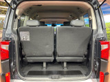 普段のお買い物や通勤、送迎等に十分な荷室スペースを確保しております。セカンドシートを倒すと、大きな荷物の積載も可能です♪