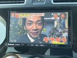 高画質のモニターで、鮮明な映像を楽しめます。ドライブ中のニュースや動画コンテンツ、同乗者とのコミュニケーションにも活用できます。