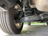 お車を安心してお乗りいただく為には、足回りの定期点検が欠かせません。サービスサポート(有償保証)では無料点検もご提供しており、安心のカーライフをお過ごしいただけるサポート体制が整っています。