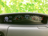 必要な情報をひと目で確認できるメーターデザイン。視認性が高く、安全運転をサポートします。