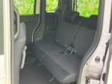 シンプルなデザインで使いやすい運転席。シートの状態も良く、快適なドライブをサポートします。