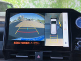 駐車や万場での後方確認をサポート。狭い場所でも安全に運転をすることができます。