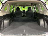 【パワーバックドア】スマートキーや運転席のボタンを押すだけでリアゲートが自動で開閉します!荷物を持っている時や、高い位置にあるバックドアを閉める際に便利な機能です♪